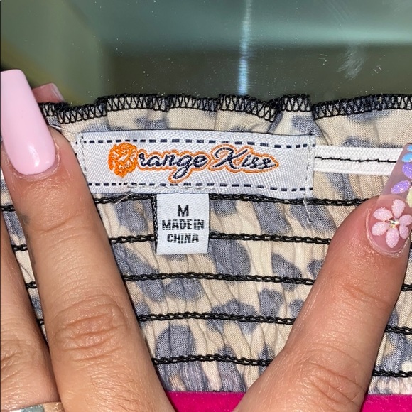 Crop too. Cheetah print - Picture 3 of 3